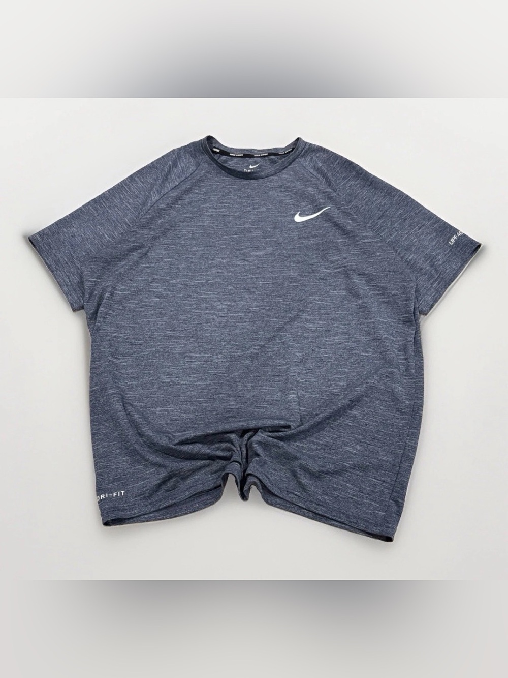 Nike Dri-Fit Swim Shirt Short-Sleeve Large UPF 40 Swimming Pool Beach Summer
